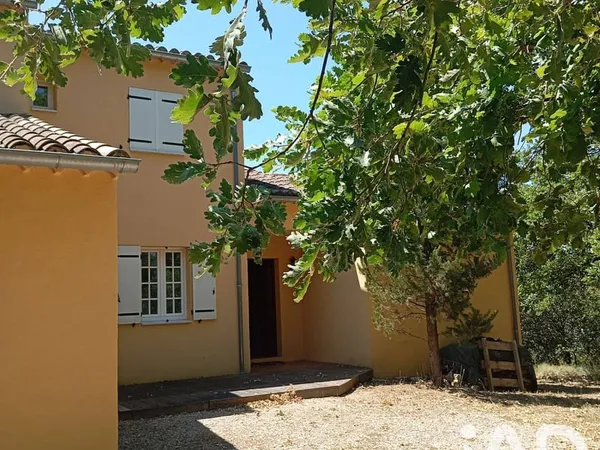 Maison de plain-pied 5 pièces 137 m²