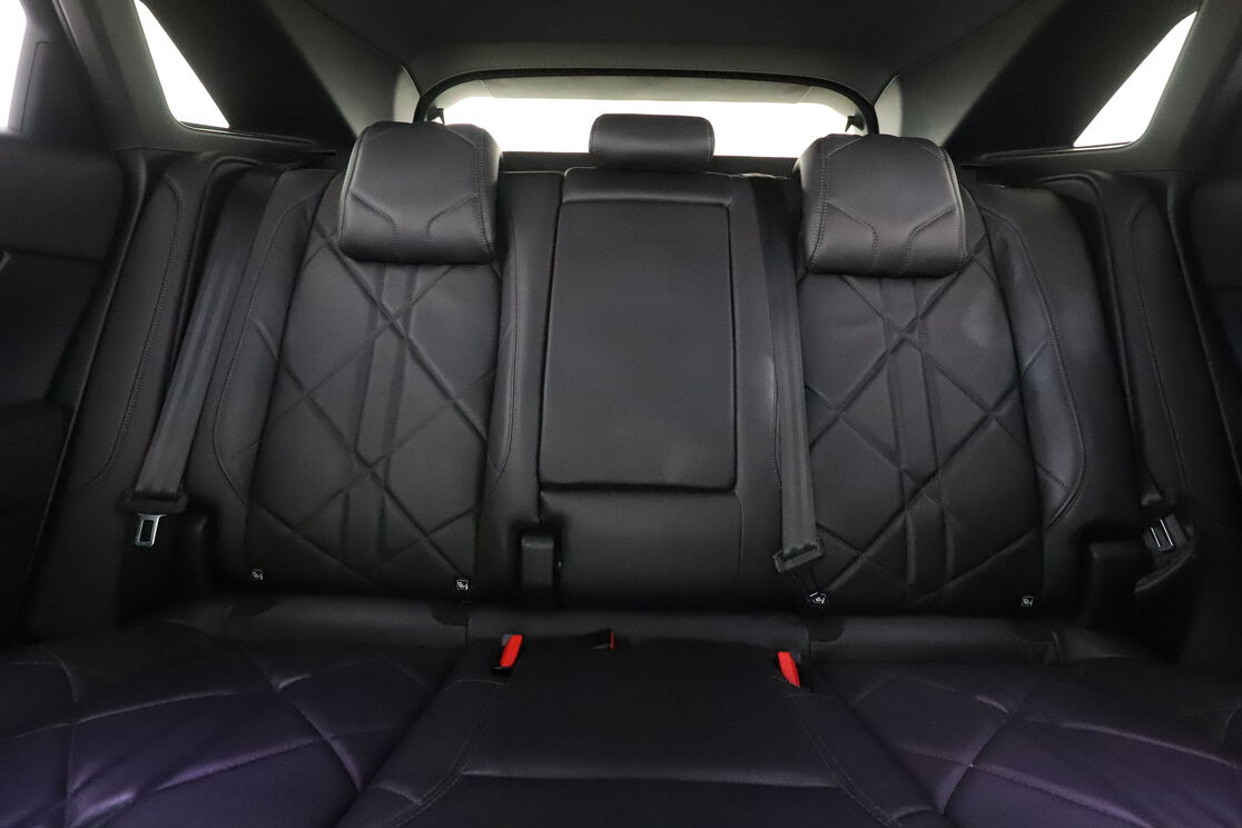 DS Automobiles DS7 Crossback 1.6 E-Tense So Chic — photo 14