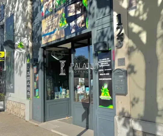 Commerce Location Salon-de-Provence 29000€
