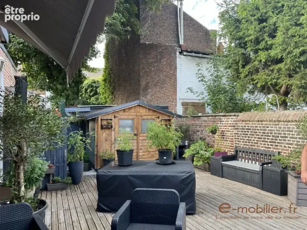 Appartement 3 pièces 254 m²