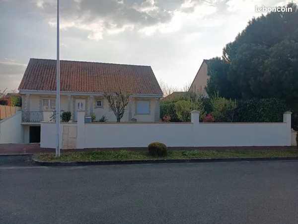 Maison Ormes