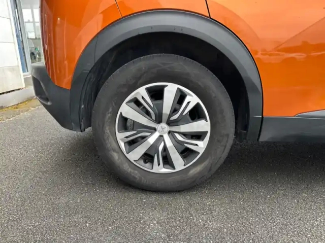 Peugeot 2008 1.2 puretech 100ch s&amp;s active — photo 14