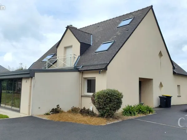 Maison 12 pièces 252 m²