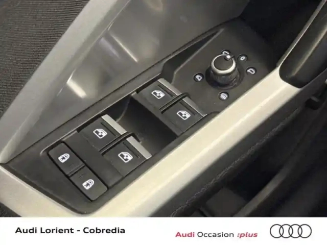 Audi Q3 sportback 45 tfsi e 245ch business line s tronic 6 — photo 11