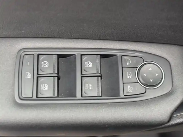 Renault Captur ii business blue dci 95 — photo 32