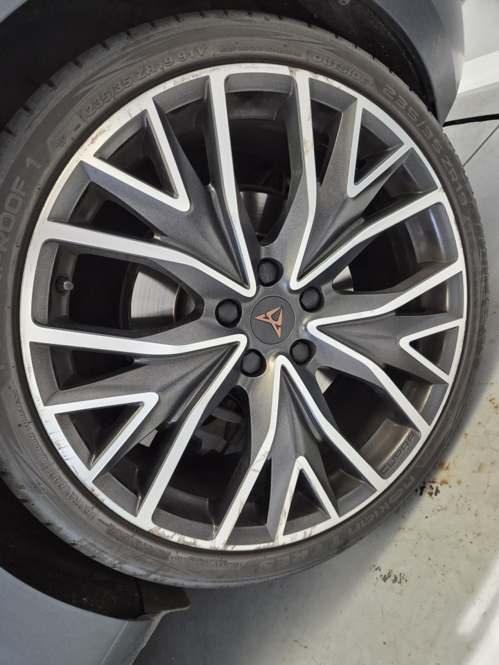 Cupra Leon 2.0 TSI 245 ch DSG7 — photo 21