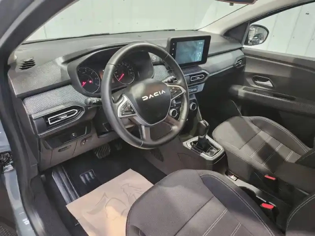 Dacia Sandero tce 90 auto — photo 15