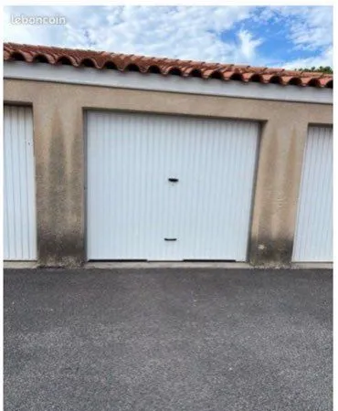 Garage / box sécurisé