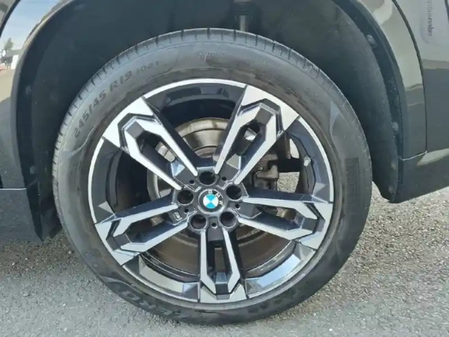 Bmw X1 sdrive 18i 136ch dkg7 — photo 8