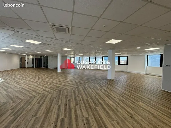 BUREAUX 2412 m² TOULOUSE