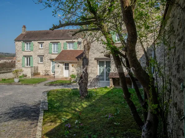Maison 6 pièces 165 m²