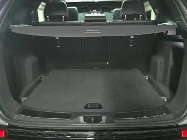 Land Rover Discovery Sport p300e r-dynamic se awd bva mark vi — photo 56