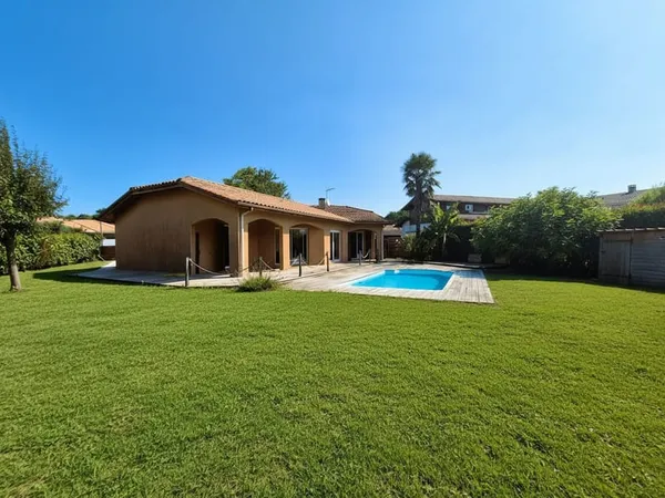 SAUBION - Charmante maison familiale avec piscine et jardin