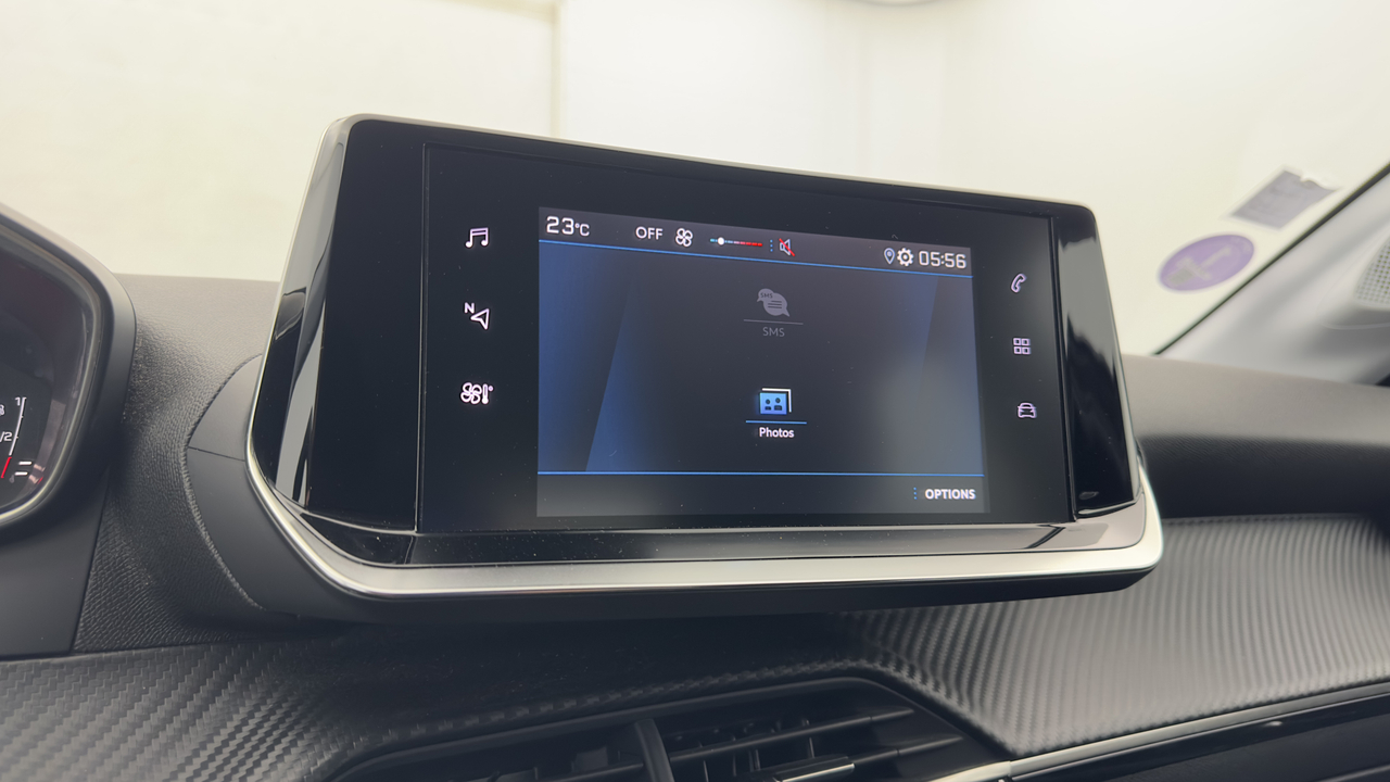 Peugeot 208 PureTech 100 S&amp;S EAT8 — photo 25