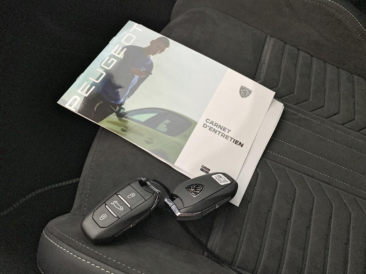 Peugeot 3008 hybrid 145 e-dcs6 gt — photo 18