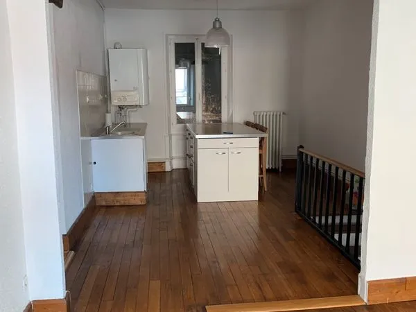 Appartement 100 m2 proche centre ville