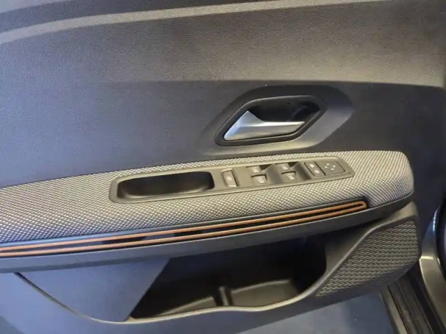 Dacia Sandero eco-g 100 — photo 39