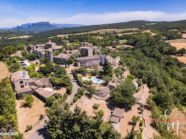 Propriété 8 pièces 246 m²