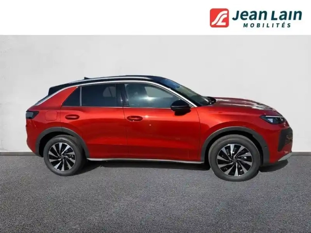 Volkswagen T-Roc 1.5 etsi evo2 hybrid 116 ch dsg7 — photo 22