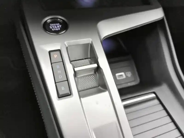 Peugeot 308 phev 180 e-eat8 allure pack — photo 25