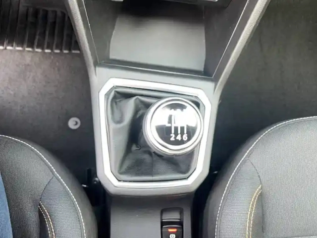 Dacia Sandero tce 90 - 22 — photo 9