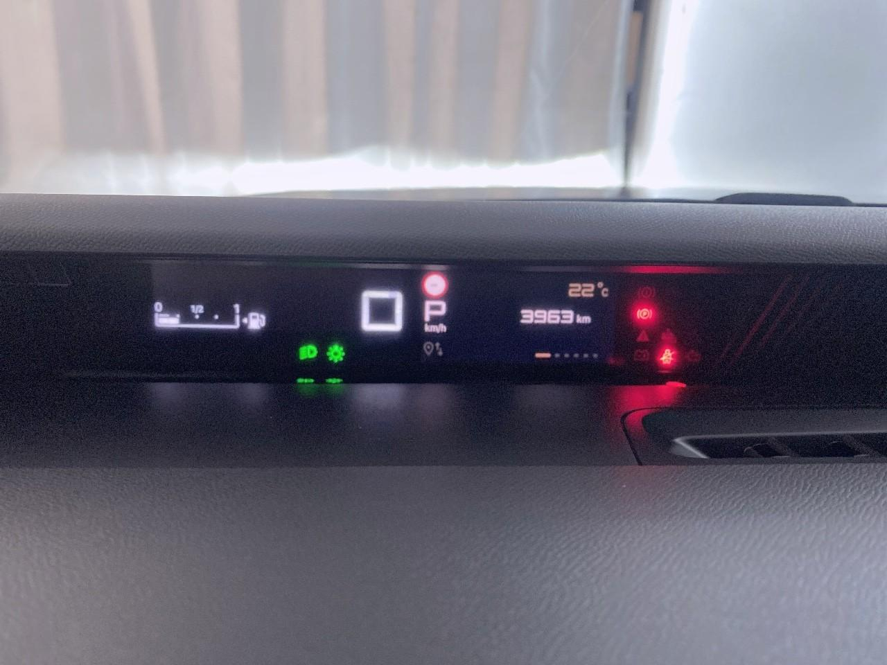 Citroën C3 Aircross hybride 145 ch aut max — photo 13