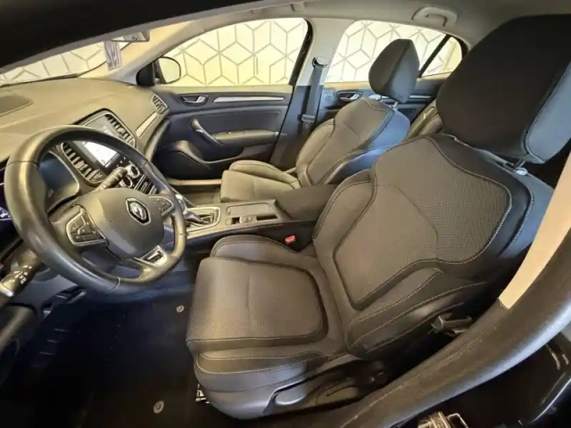 Renault Megane iv berline blue dci 115 edc — photo 91
