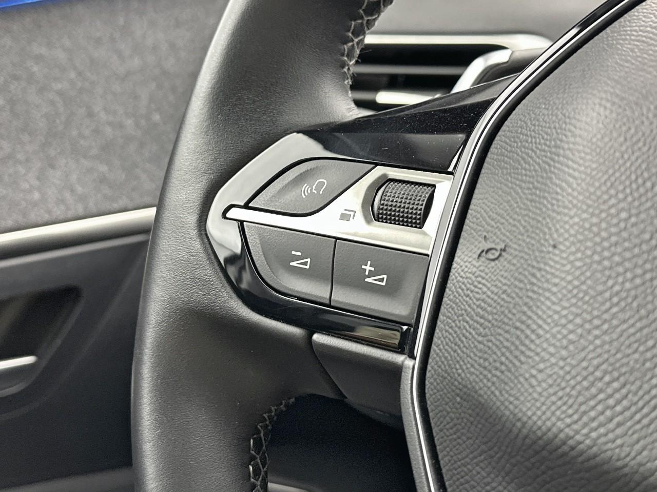Peugeot 3008 hybrid 225 e-eat8 allure business — photo 18