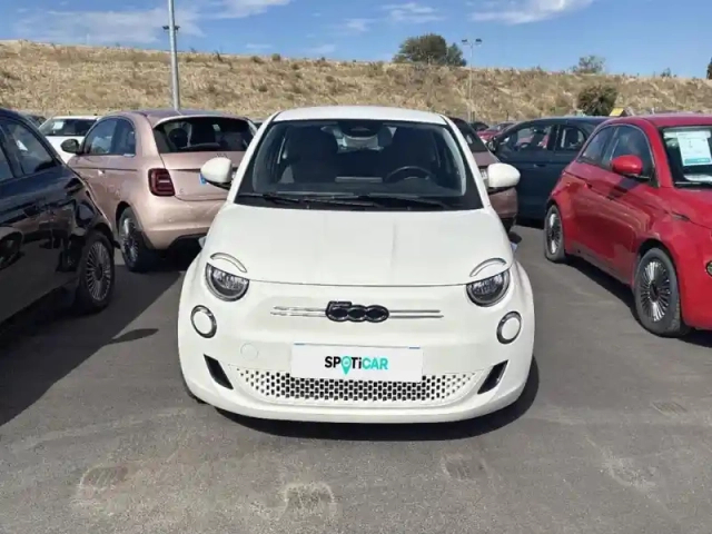 Fiat 500 e 95ch icône berline 23.8 kwh — photo 15