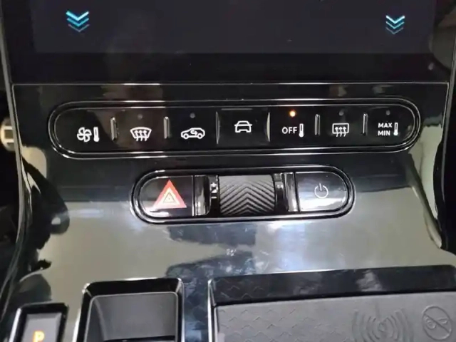 Citroën C5 Aircross hybride 145 ch e-dcs6 — photo 25