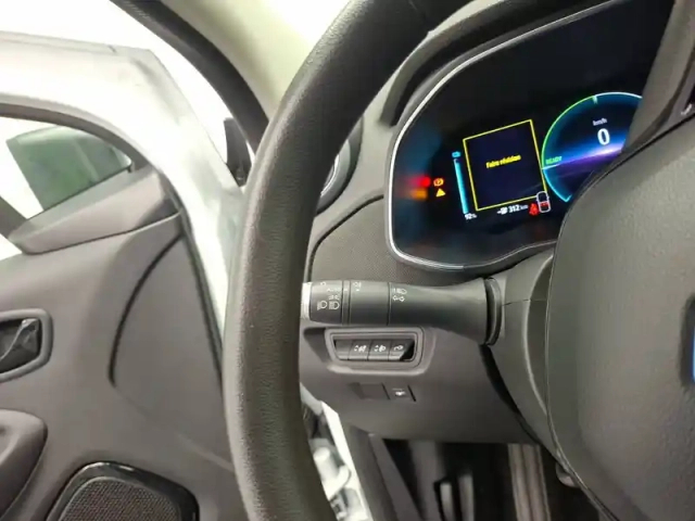 Renault Zoé zoe r110 — photo 28