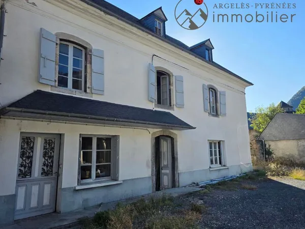 Ensemble immobilier à fort potentiel Pierrefitte-Nestalas,