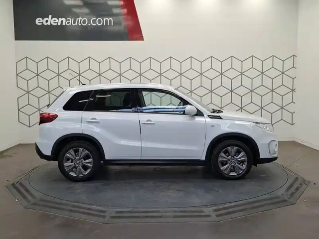 Suzuki Vitara 1.0 boosterjet — photo 6