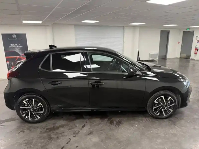 Opel Corsa 1.2 turbo 130 ch bva8 — photo 4
