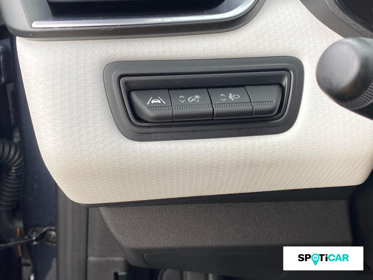 Renault Clio 1.0 tce 90ch evolution — photo 19