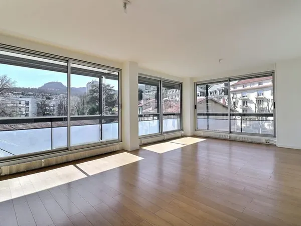 APPARTEMENT T3 - CHAMALIERES EUROPE