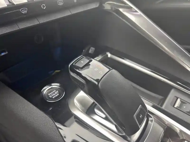 Peugeot 3008 puretech 130ch s&amp;s eat8 — photo 14