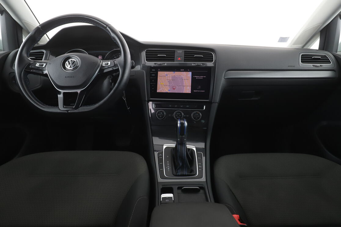 Volkswagen e-Golf VII e-Golf Electrique 35.8 kWh — photo 11