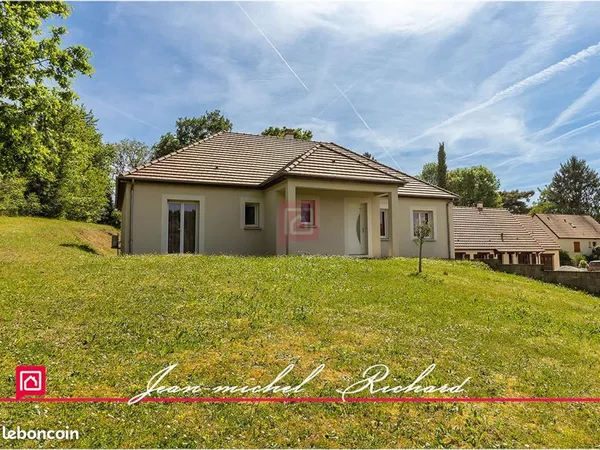 Maison 5 pièces 248 m²
