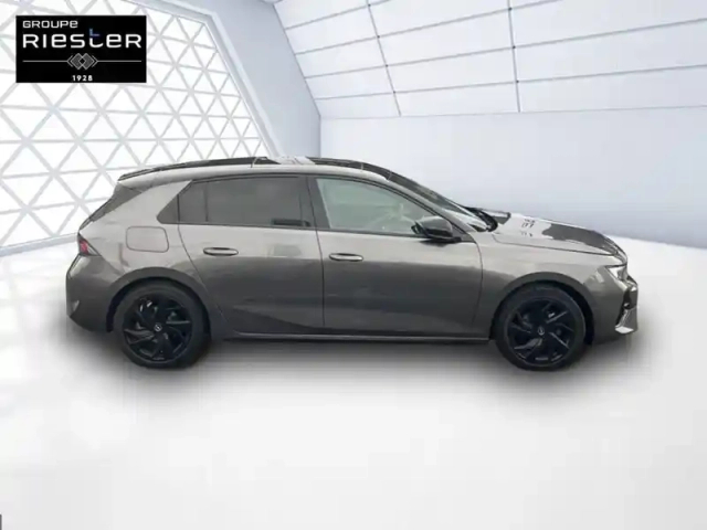 Opel Astra 1.2 turbo 130 ch bvm6 — photo 4