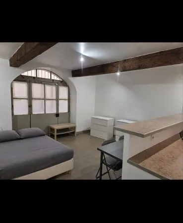 Studio meublé 35 m² - Nîmes Écusson