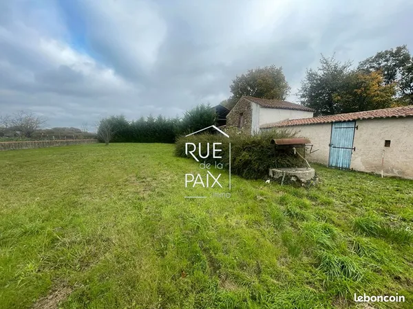 Terrain 684 m² LA FERRIERE EN PARTHENAY