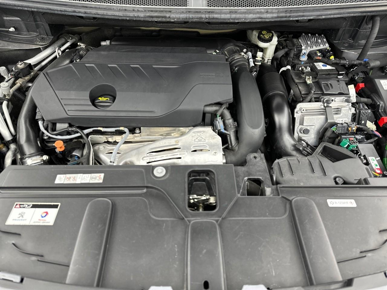 Peugeot 3008 hybrid 225 e-eat8 gt — photo 13