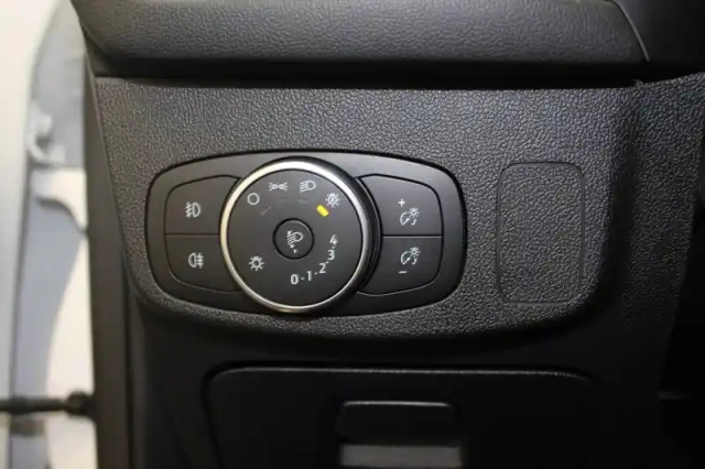 Ford Focus sw 1.0 ecoboost 125 s&amp;s — photo 28