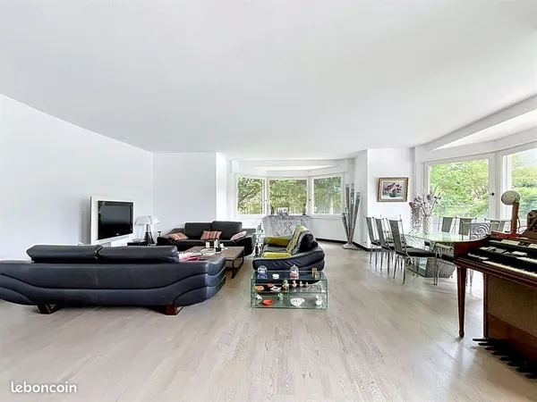 Villa 6 pièces 203 m²