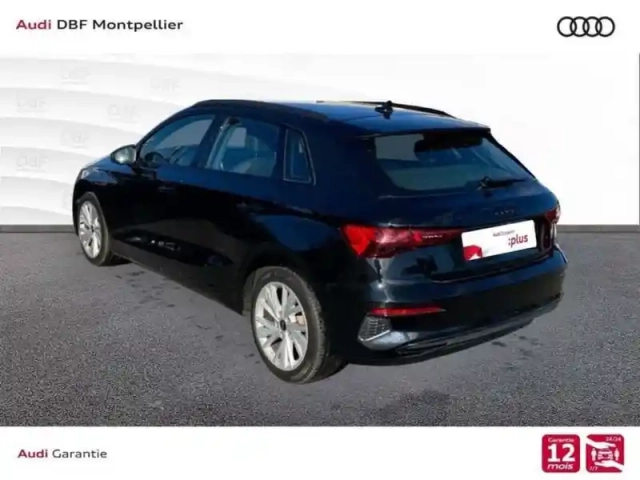 Audi A3 35 tfsi mild hybrid 150 s tronic 7 design luxe — photo 3