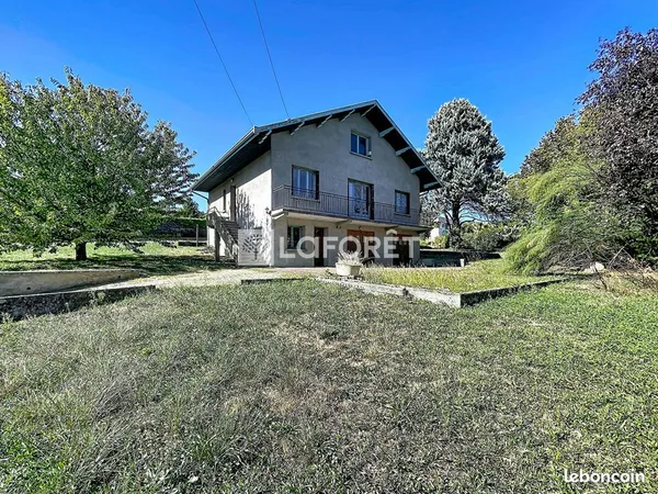 Propriété 6 pièces 97 m²