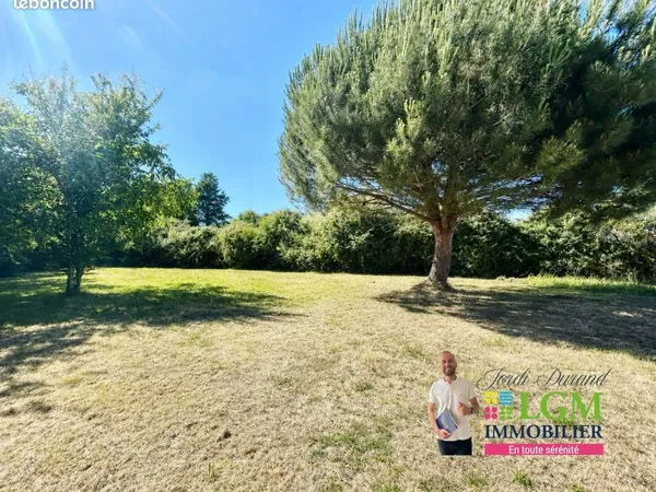 Terrain 660 m² Aubigny Les Clouzeaux