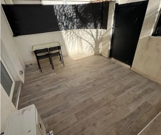 Studio / 25m² / Evry-Courcouronnes (RER D)