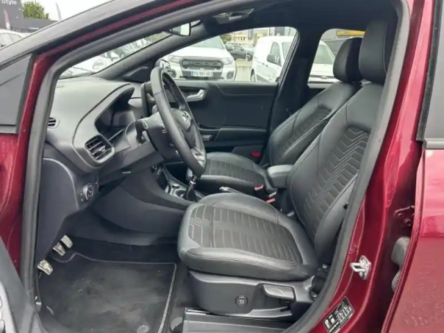 Ford Puma 1.0 flexifuel 125ch s&amp;s mhev st-line x vivid ruby edition — photo 12
